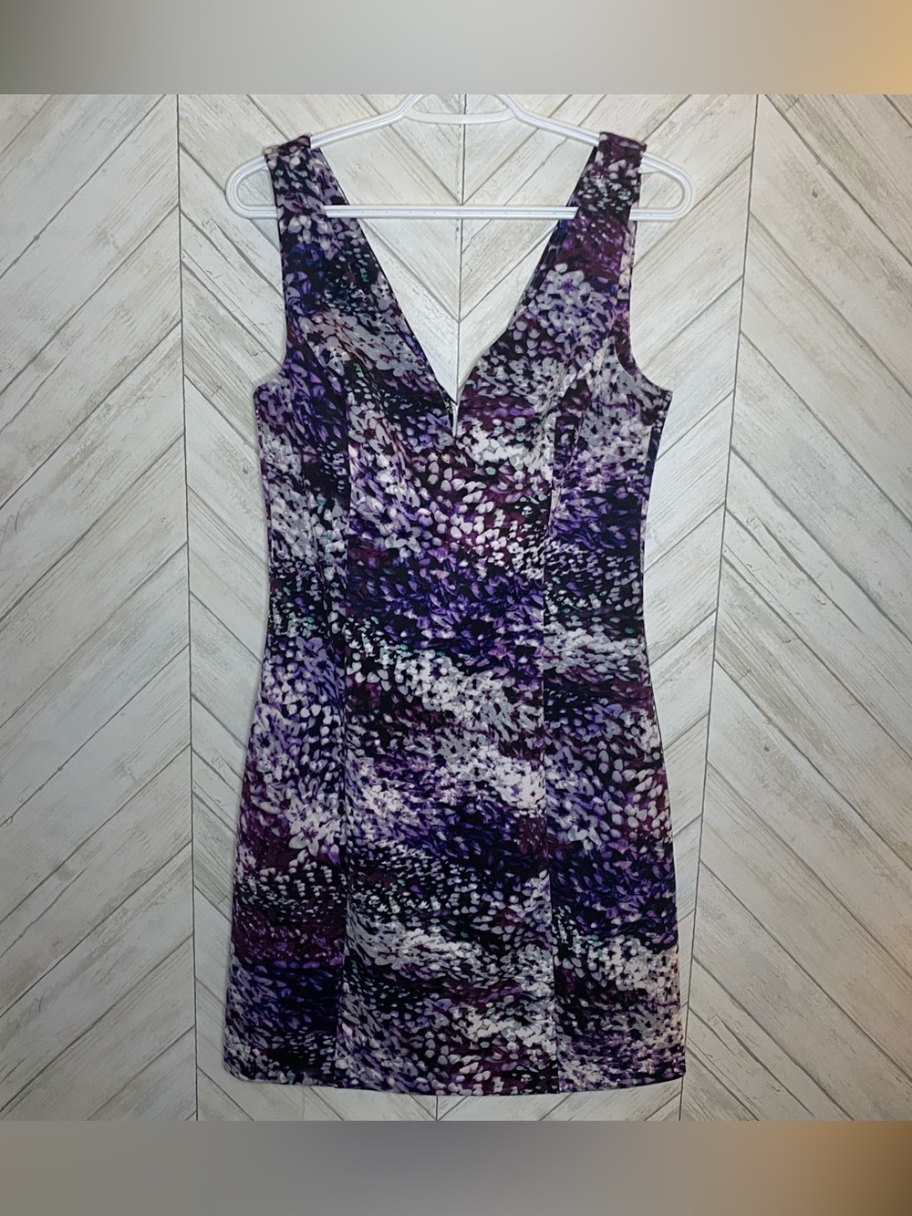 Guess Purple Print V-Neck Sheath Dress